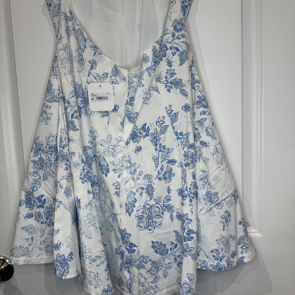Altar'd State Floral Halter Mini Dress Blue White Toile Fit Flare Size Large - Picture 6 of 10